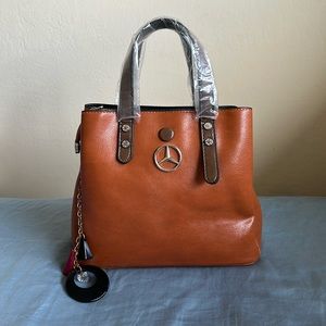 NWOT MERCEDES-BENZ CROSSBODY HANDBAG in COGNAC